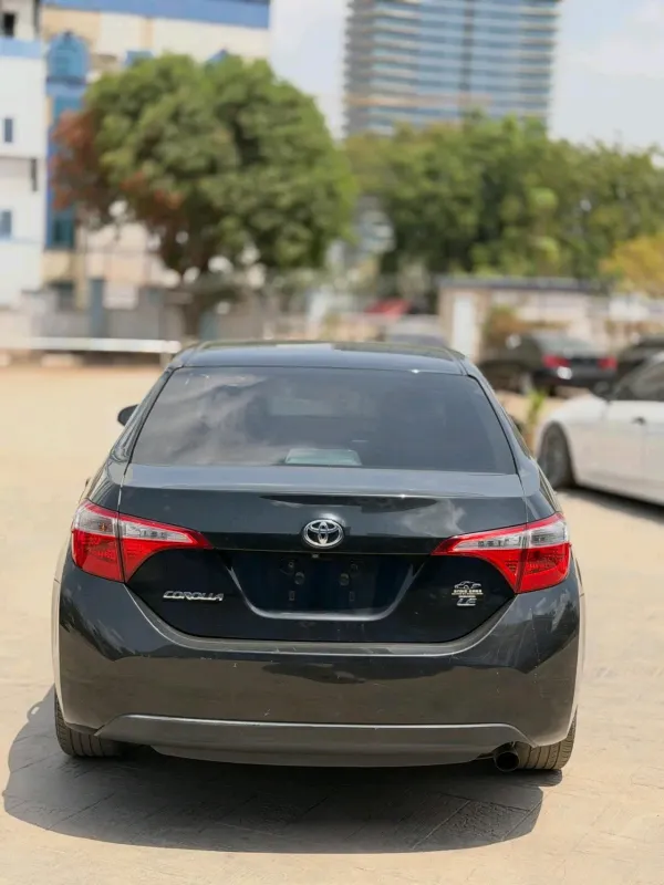 Thumbnail 10 of 2014 Toyota Corolla LE