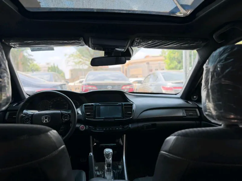 Thumbnail 3 of 2017 Honda Accord Sport