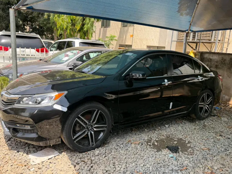 Thumbnail 4 of 2017 Honda Accord Sport