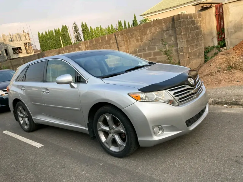 Main image of 2013 Toyota Venza LE