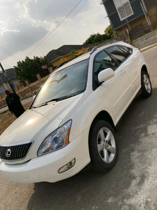 Main image of 2006 Lexus LX