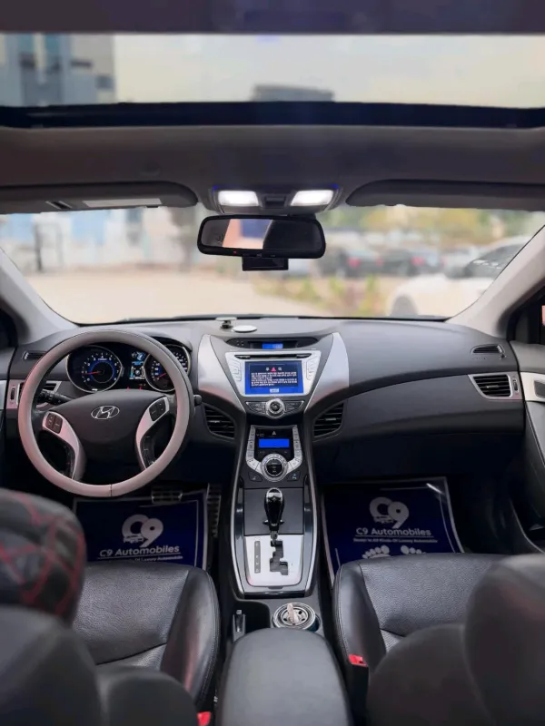 Thumbnail 3 of 2012 Hyundai Elantra