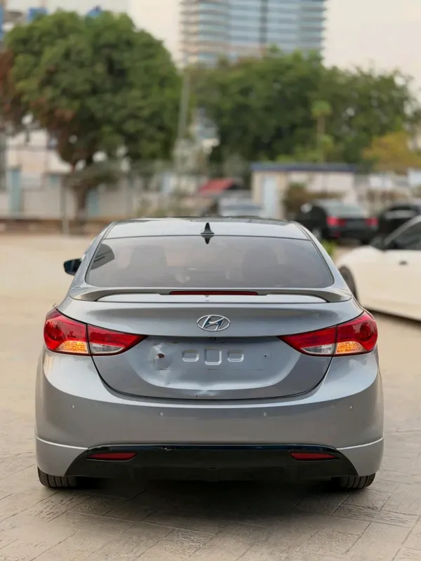 Thumbnail 7 of 2012 Hyundai Elantra