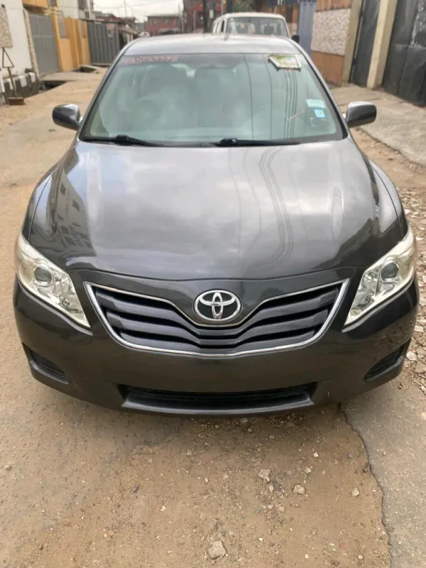 Thumbnail 8 of 2010 Toyota Camry LE