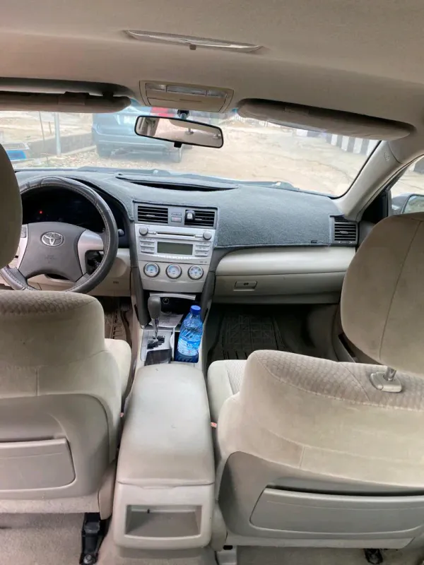 Thumbnail 13 of 2010 Toyota Camry LE