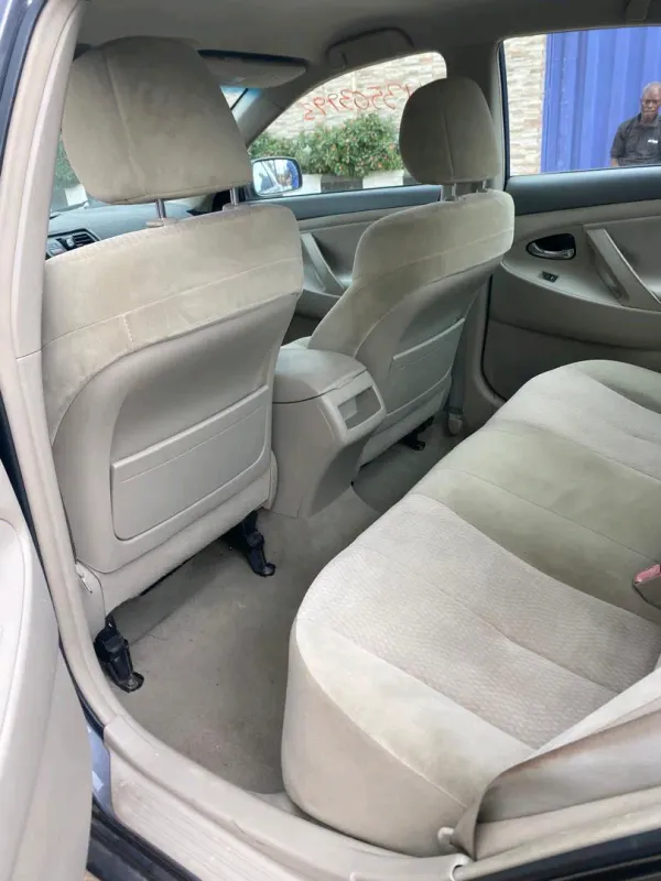 Thumbnail 14 of 2010 Toyota Camry LE