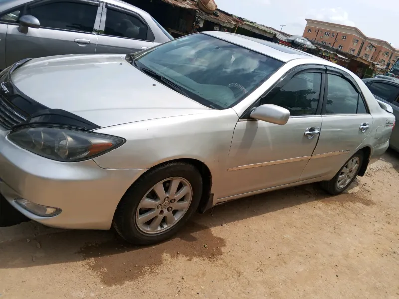 Thumbnail 4 of 2003 TOYOTA Camry XLE