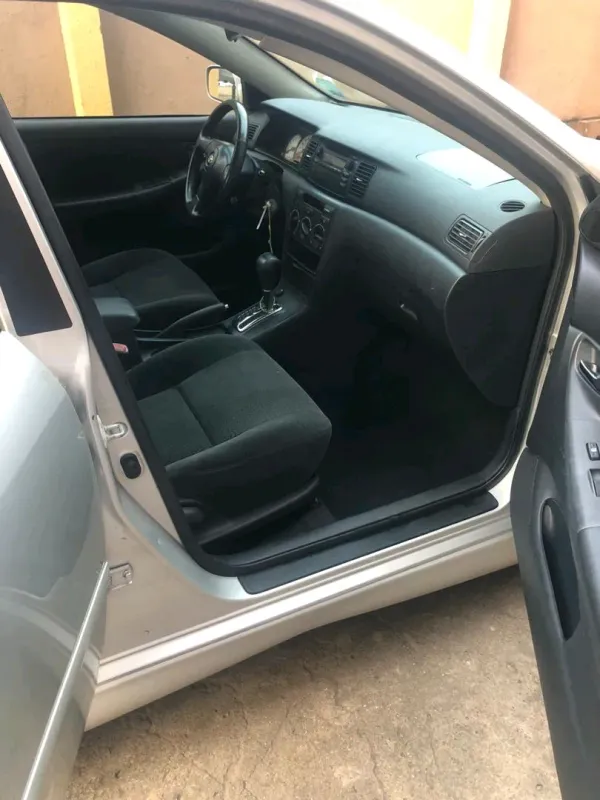 Thumbnail 2 of 2005 Toyota Corolla