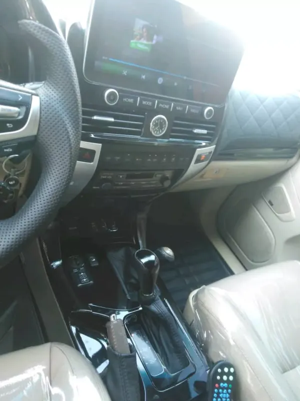 Thumbnail 4 of 2022 Toyota Land Cruiser Xle