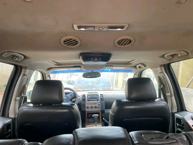 Thumbnail 4 of 2007 NISSAN Pathfinder LE