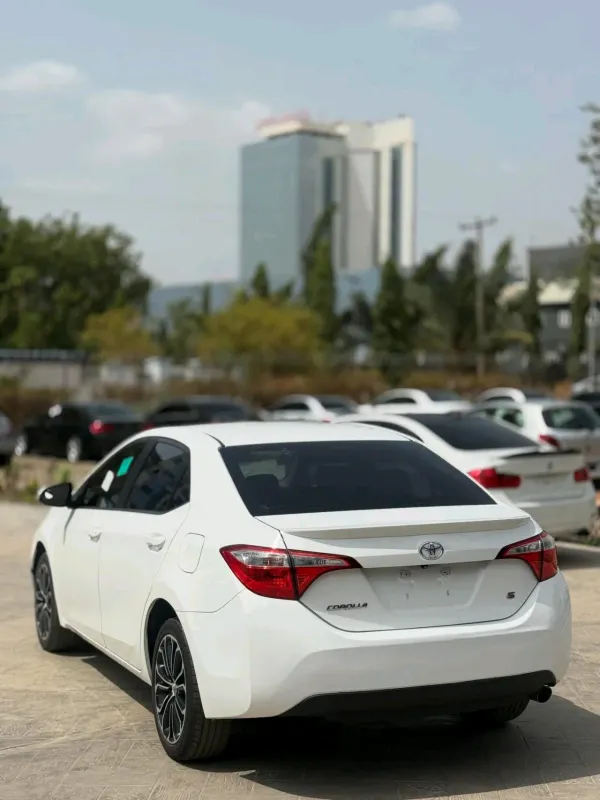 Thumbnail 6 of 2015 Toyota Corolla S