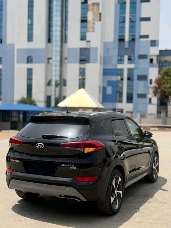 Thumbnail 8 of 2017 Hyundai Tucson