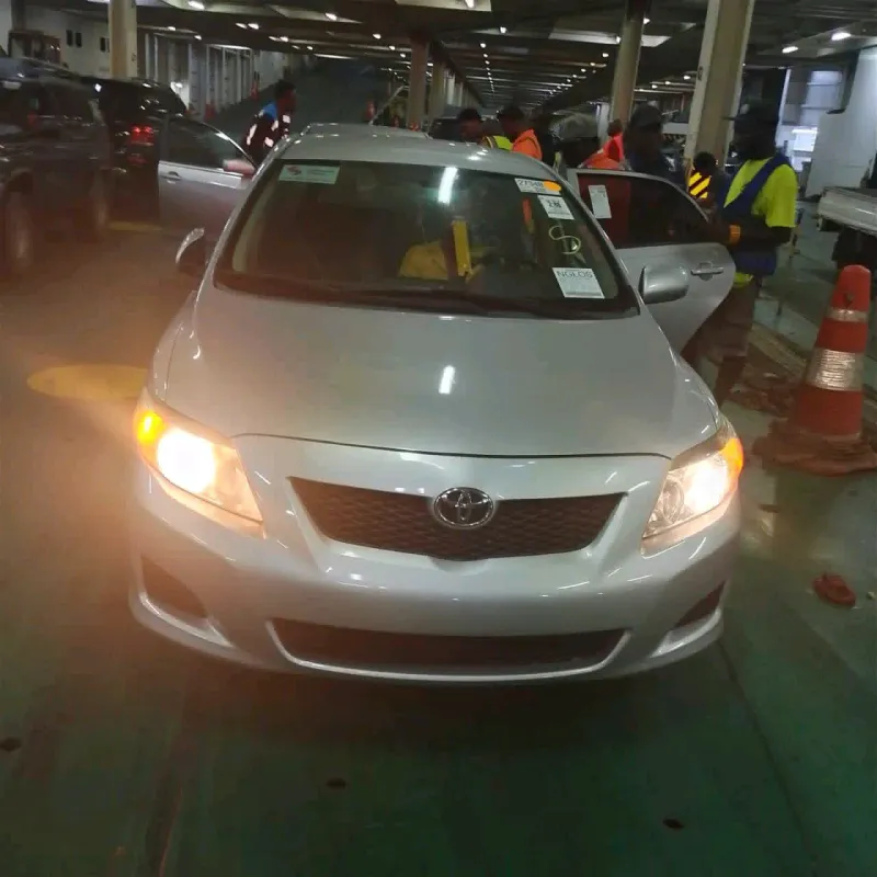 Thumbnail 3 of 2010 Toyota Corolla