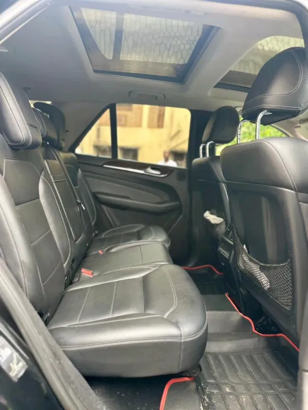 Thumbnail 4 of 2012 Mercedes-Benz ML-Class