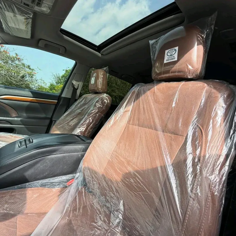 Thumbnail 5 of 2017 Toyota Highlander