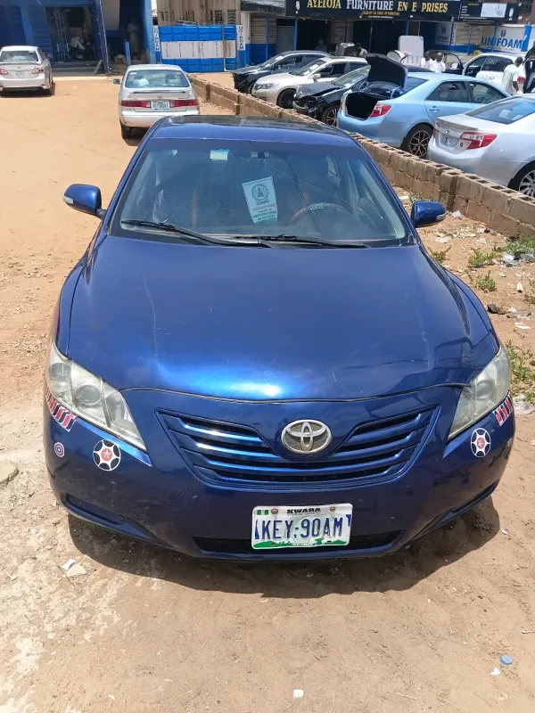 Thumbnail 2 of 2007 Toyota Camry le