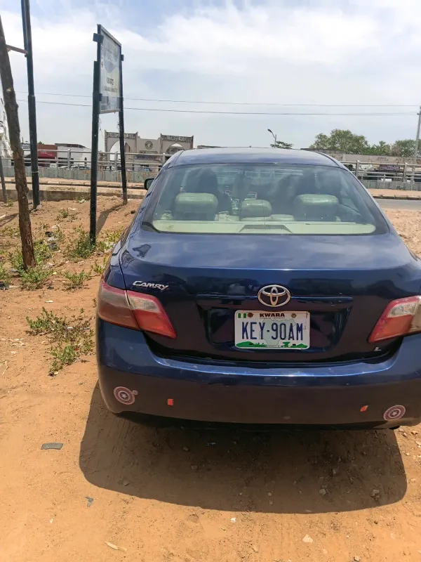 Thumbnail 4 of 2007 Toyota Camry le