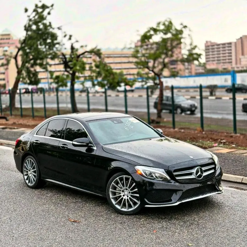 Main image of 2015 Mercedes-Benz C-Class