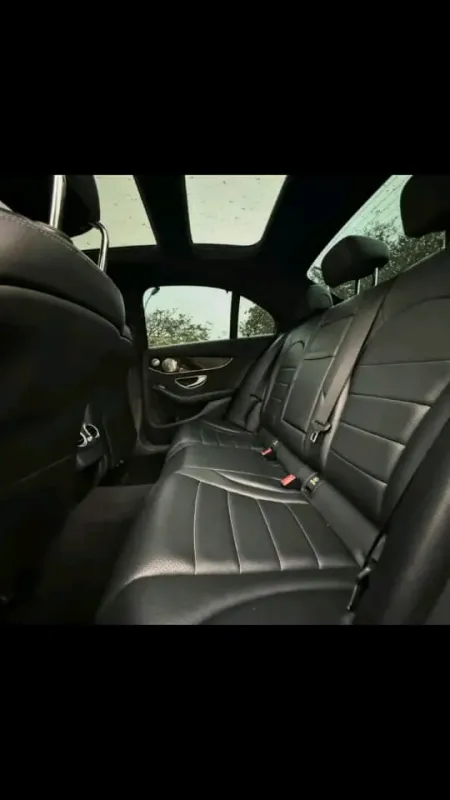 Thumbnail 2 of 2015 Mercedes-Benz C-Class