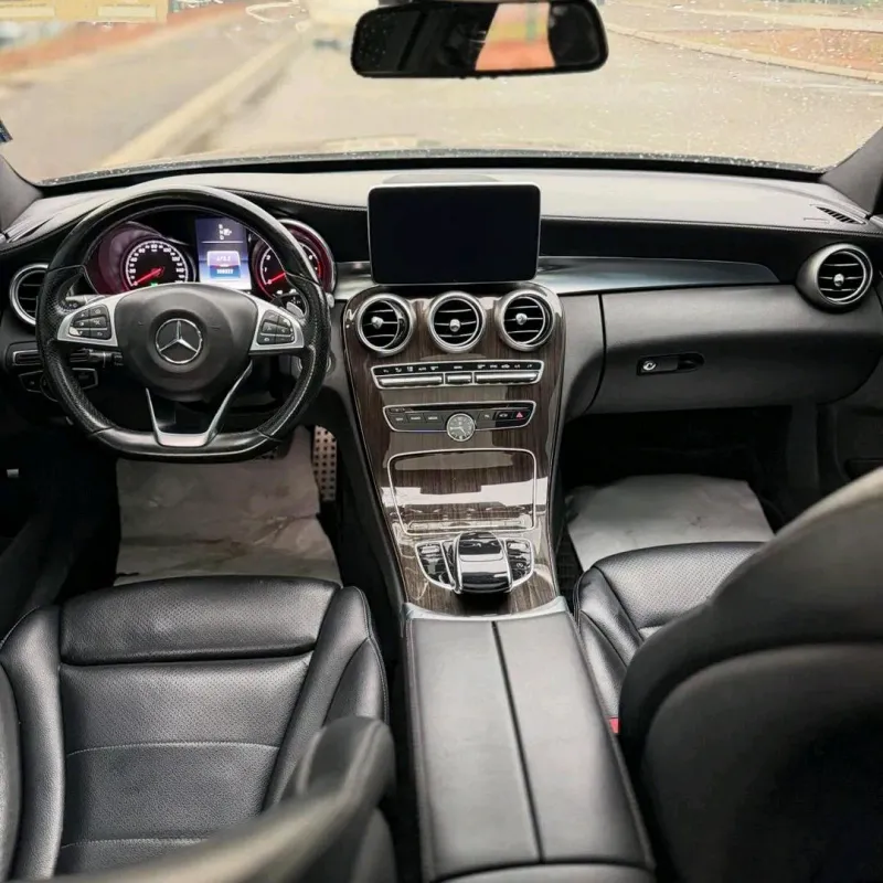 Thumbnail 5 of 2015 Mercedes-Benz C-Class