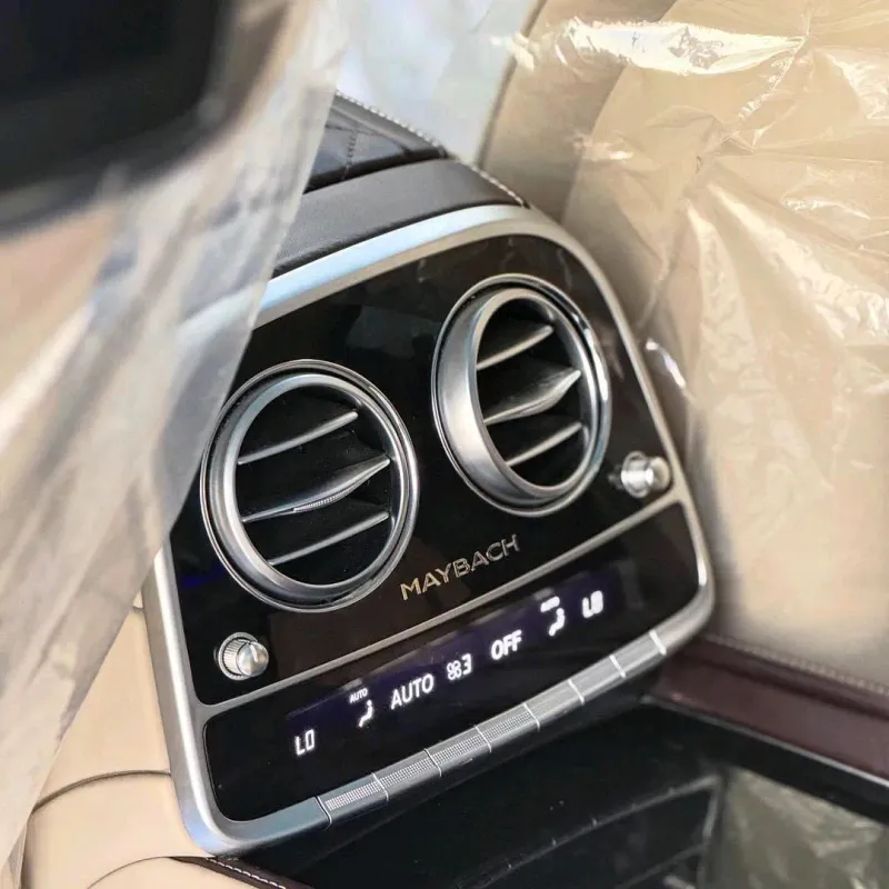 Thumbnail 6 of 2020 Maybach S-Class (second generation)