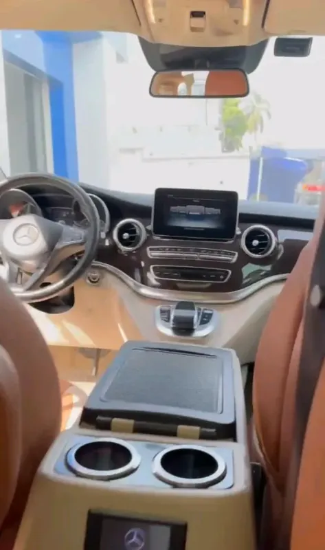 Thumbnail 5 of 2019 Mercedes-Benz Viano