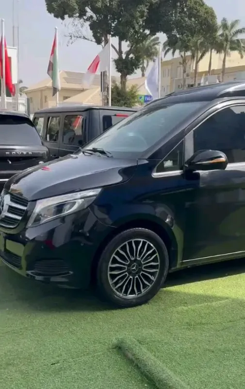 Thumbnail 7 of 2019 Mercedes-Benz Viano