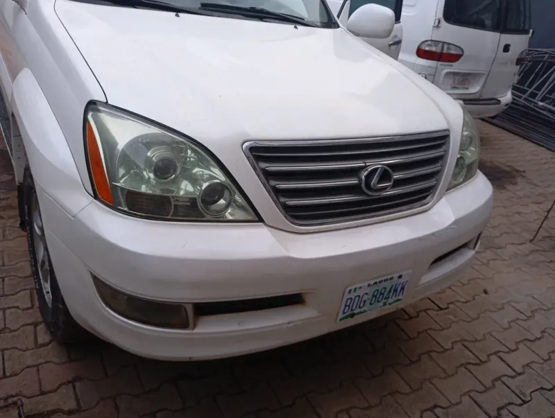 Thumbnail 3 of 2005 Lexus GX