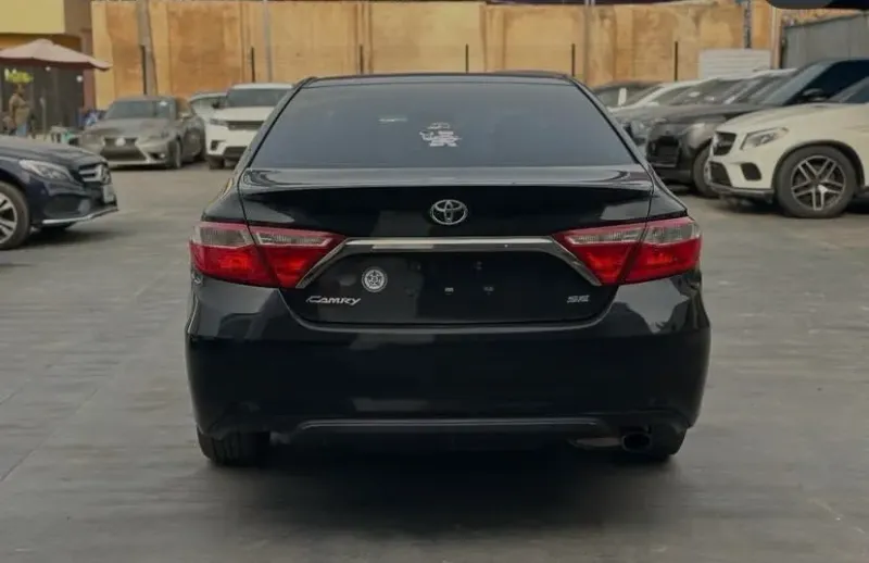 Thumbnail 8 of 2015 Toyota Camry se