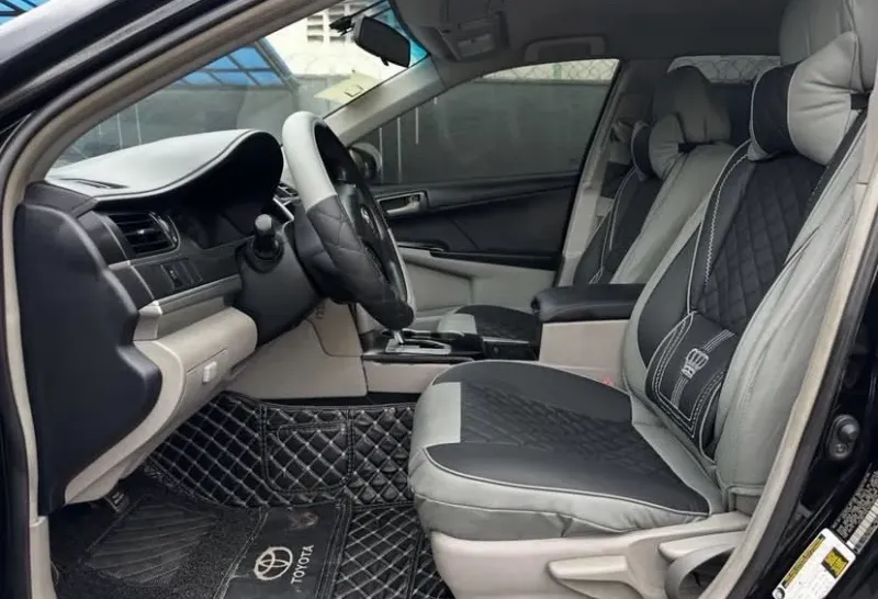 Thumbnail 3 of 2012 Toyota Camry LE