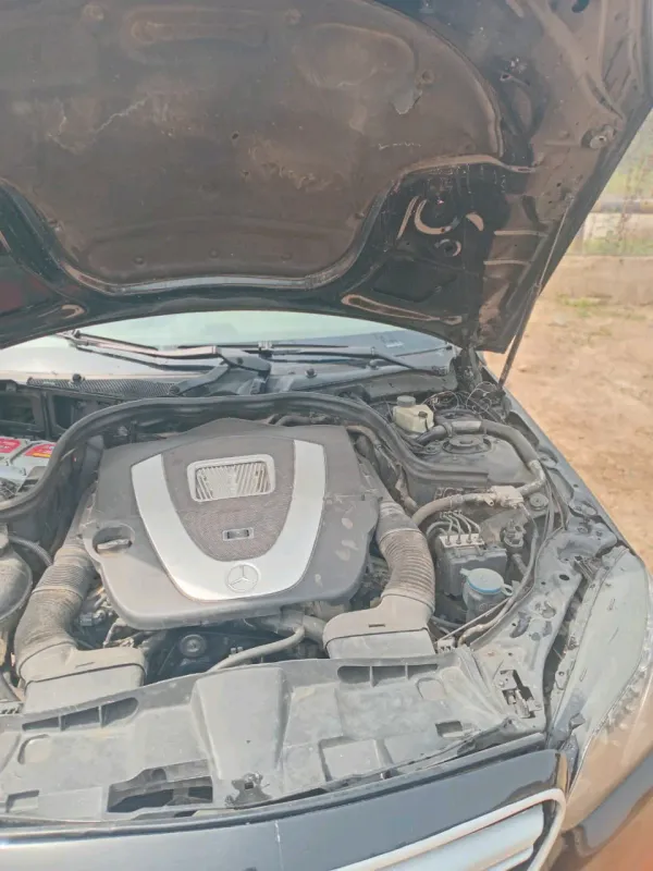 Thumbnail 10 of 2011 Mercedes-Benz E-Class