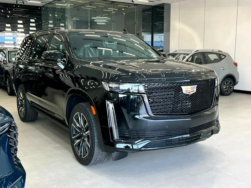 Thumbnail 2 of 2024 Cadillac Escalade