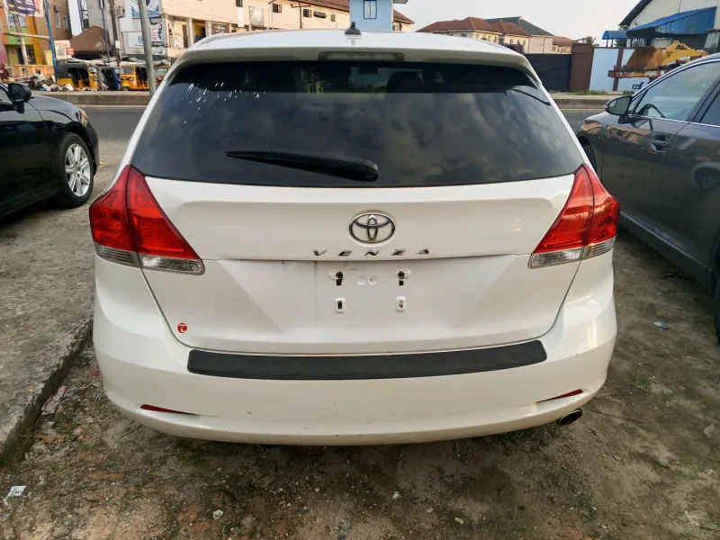 Thumbnail 5 of 2012 TOYOTA Venza