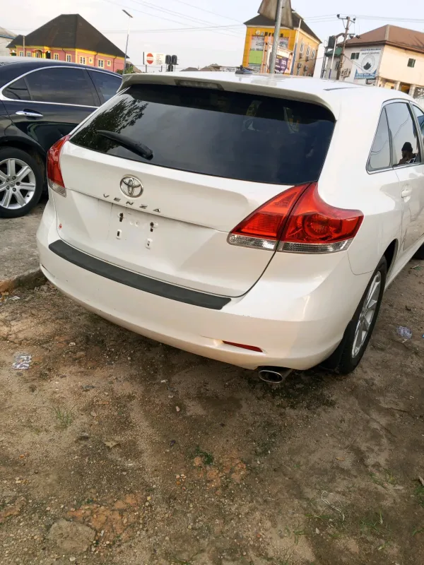 Thumbnail 12 of 2012 TOYOTA Venza