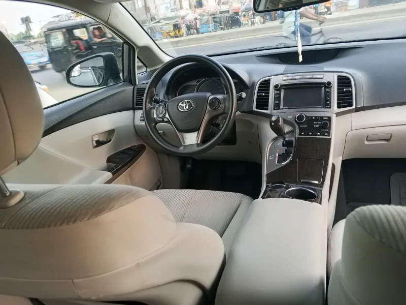 Thumbnail 2 of 2014 TOYOTA Venza