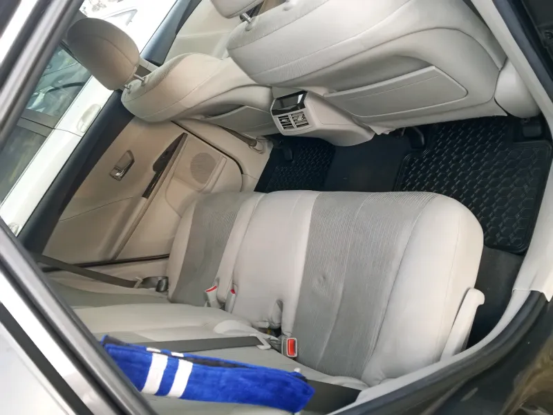 Thumbnail 3 of 2014 TOYOTA Venza