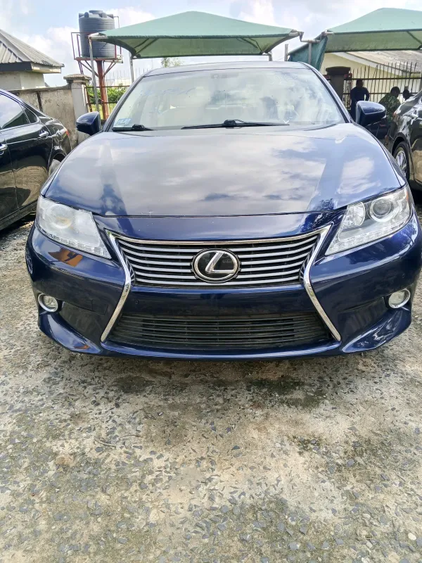 Thumbnail 4 of 2014 LEXUS ES