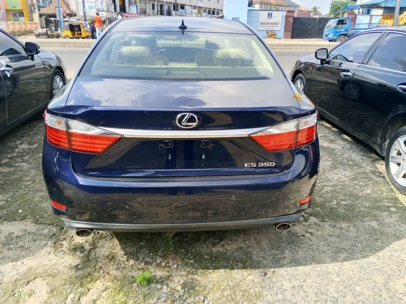 Thumbnail 8 of 2014 LEXUS ES