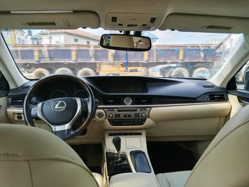 Thumbnail 10 of 2014 LEXUS ES