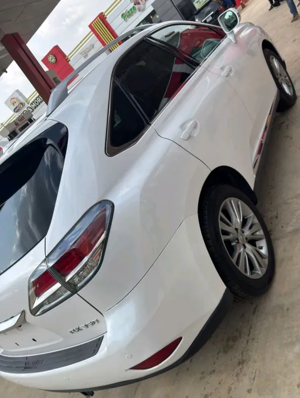 Thumbnail 2 of 2015 Lexus RX