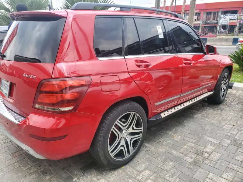 Thumbnail 2 of 2010 Mercedes-Benz GLK-Class