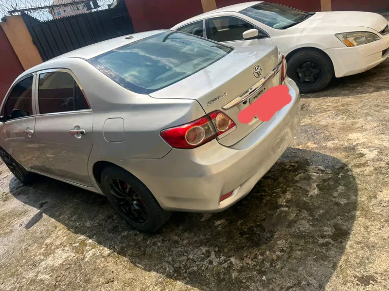 Thumbnail 6 of 2010 Toyota Corolla