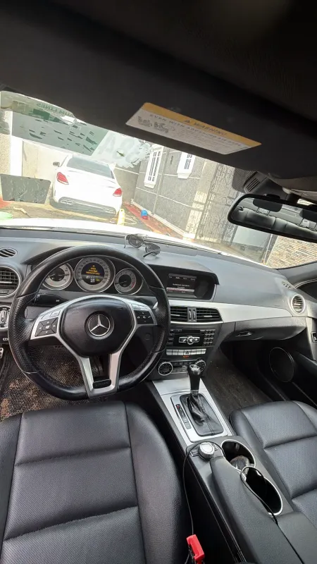 Thumbnail 4 of 2014 MERCEDES-BENZ C-Class