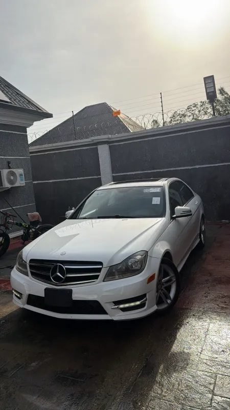 Thumbnail 8 of 2014 MERCEDES-BENZ C-Class