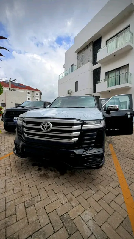 Main image of 2026 Toyota Land Cruiser Vxr
