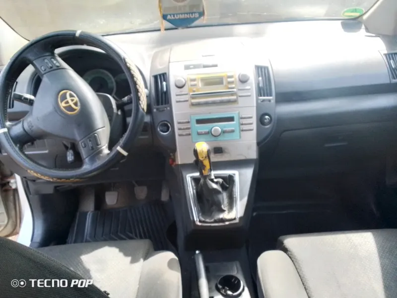 Thumbnail 5 of 2008 Toyota Corolla Verso