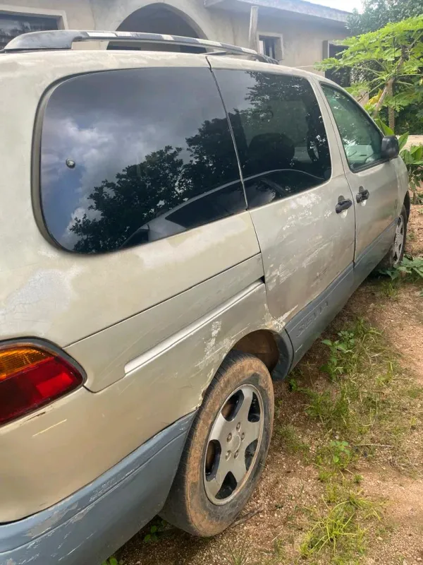 Thumbnail 4 of 1999 Toyota Sienna LE