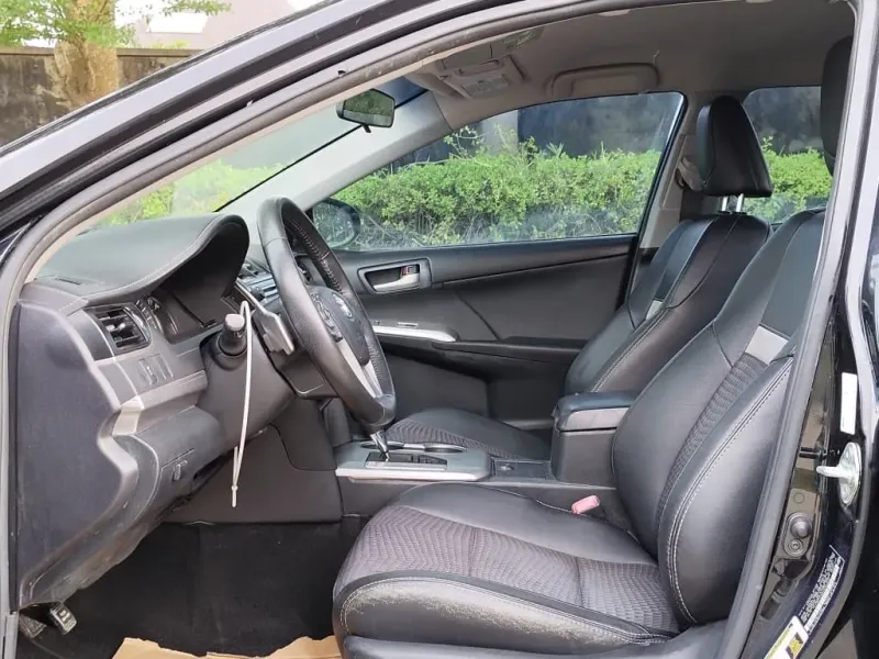 Thumbnail 4 of 2014 Toyota Camry se