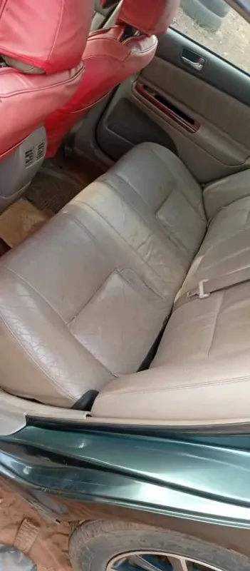 Thumbnail 2 of 2014 Toyota Camry LE