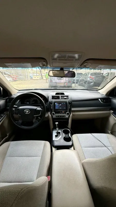 Thumbnail 4 of 2013 Toyota Camry le